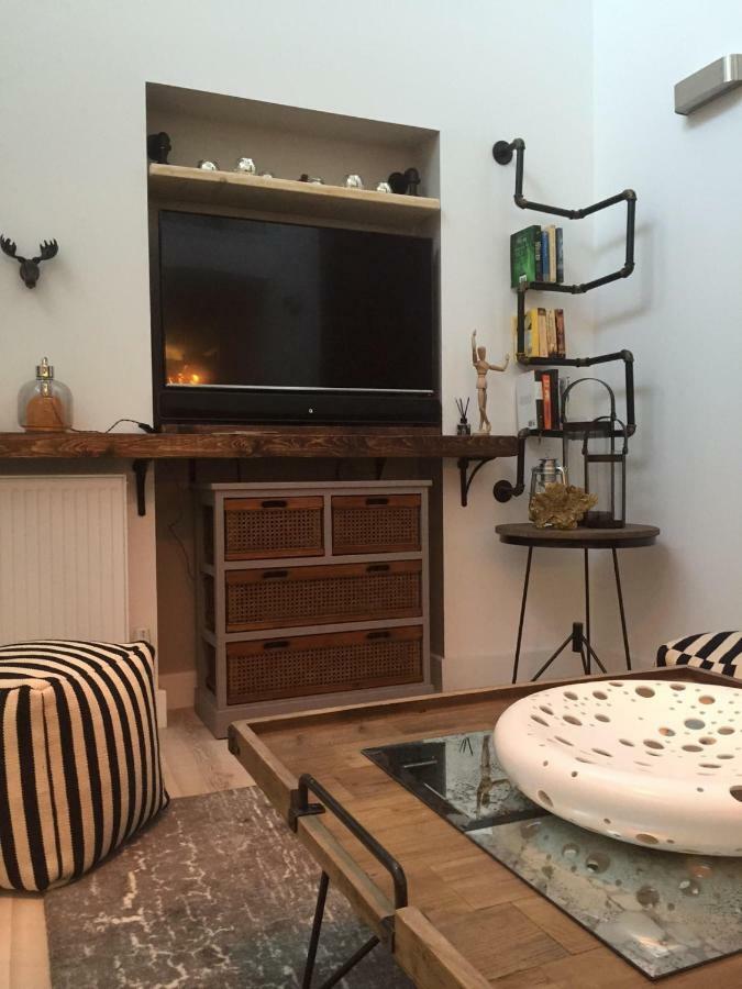 Spacious 1 Bedroom Split Level Old Pub Conversion Tower Bridge London Kültér fotó